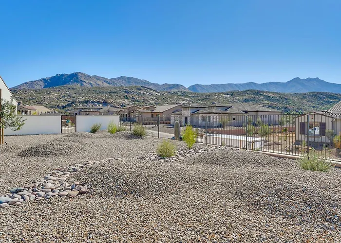 Hike & Golf: Couple's Retreat W/ Mtn Views! Apartment