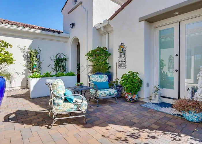 Apartment Hike & Golf: Couple's Retreat W/ Mtn Views!